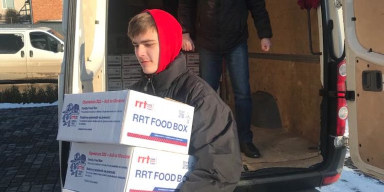 Благодійний фонд «ХВИЛІ ЗМІН» передав допомогу потребуючим на Чортківщині