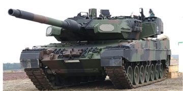 Перші танки Leopard вже в Україні: про це повідомив міністр оборони Польщі