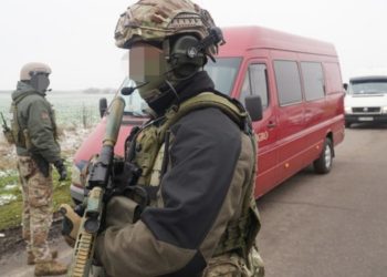 На кордоні затримали трьох жителів Тернопільщини, які організували “бізнес” з вивозу чоловіків за кордон