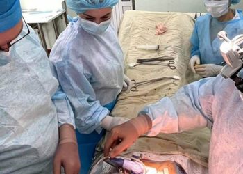 Лікарі провели унікальну операцію, щоб спасти життя воїна з Тернопільщини