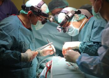 В одній з лікарень Тернополя провели вже третю успішну операцію з пересадки серця