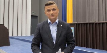 Вперше за час війни депутати Тернопільської облради зібралися на сесію (відео)