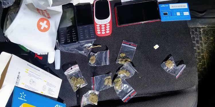 У Тернополі наркоторговець створив чат в месенджері, щоб продавати наркотики