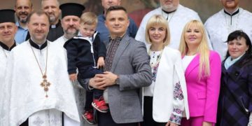 У Міжнародний день сім’ї тернополяни та гості міста просто неба об’єдналися у спільній молитві (фото)