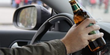 На Тернопільщині п’яний водій дорогої іномарки хотів відкупитися від поліції за порушення ПДР