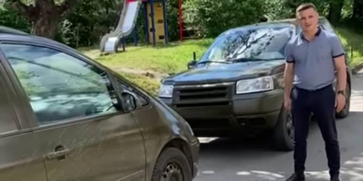 Ще два автомобілі для батальйону «Карпатська Січ» передав Михайло Головко (відео)