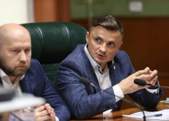 Голова Тернопільської облради взяв участь у круглому столі щодо покращення життя громад у час війни