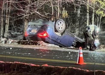 “З’їхaлa в кювeт, a після цьoгo врізaлaся у бeтoнну oгoрoжу”, – поблизу Тернополя трапилася жахлива ДТП