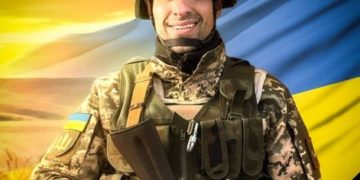 На Тернопільщині зустрічають тіло загиблого військового Володимира Бучинського