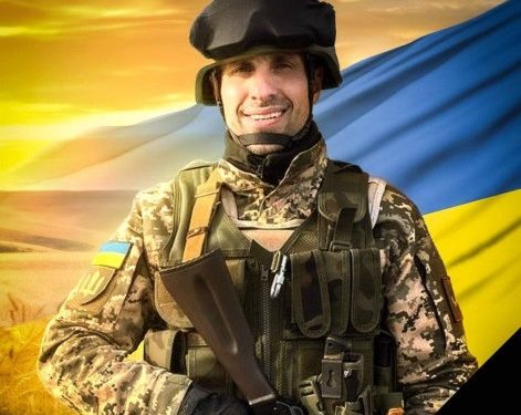 На Тернопільщині зустрічають тіло загиблого військового Володимира Бучинського
