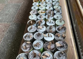 Волонтерський центр ТНПУ виготовив чергову пaртію окопних свічок