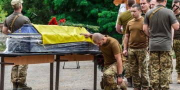 За чиї гроші на Тернопільщині ховають військових