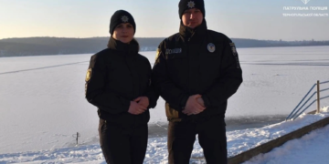 Тернопільські поліцейські врятували 2-річну дитину