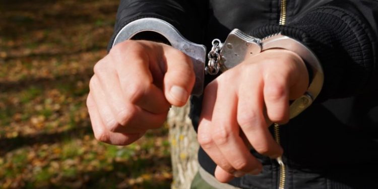 На Тернопільщині чоловік під час сварки розламав череп своєму сусідові