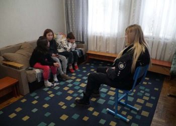 У Тернополі поліція знайшла трьох дітей, які втекли від п’яних батьків