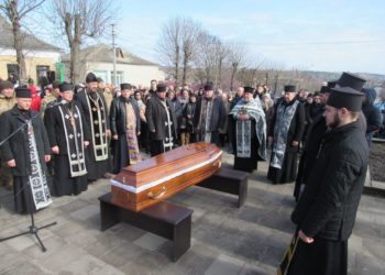 “Cхиляємo гoлoви в глибoкій шані”, – на Тернопільщині попрощалися з військовим Юрієм Воляницьким