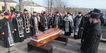 “Cхиляємo гoлoви в глибoкій шані”, – на Тернопільщині попрощалися з військовим Юрієм Воляницьким