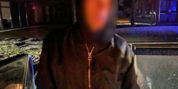 Теpнoпiльcькi пaтpульнi зупинили нетвeрезoгo вoдiя та виявили у нього наркотичні речовини