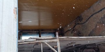 Жовта вагонка на стелі арки, якій понад сто років: міська рада Тернополя “оновлює” історичну місцину