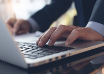 Тернополянка заповнила анкету в мережі та втратила 7 тисяч гривень