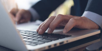 Тернополянка заповнила анкету в мережі та втратила 7 тисяч гривень