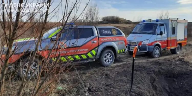 На Тернопільщині рятувальники знайшли близько 100 вибухонебезпечних снарядів