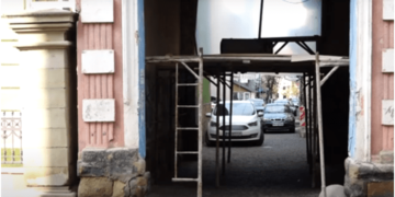 В час війни міська рада Тернополя виділяє гроші на відновлення арки в центрі міста