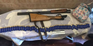 Незареєстрована зброя та набої: такі “трофеї” вилучила поліція Тернопільщини у 59 річного чоловіка