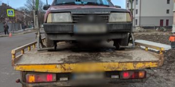 Тернопільські патрульні знайшли дві автівки, які перебували у розшуку