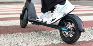 Електросамокати незаконно з’явилися на вулицях міста на Тернопільщині