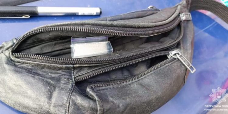 В Тернополі зупинили водія, який кермував автівкою у стані наркотичного сп’яніння