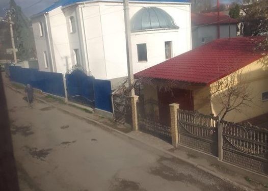 У місті на Тернопільщині влада не може заборонити діяльність парафії УПЦ мп