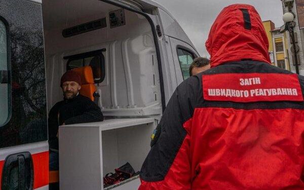 До Тернополя прибув потяг з евакуйованими людьми із Покровська