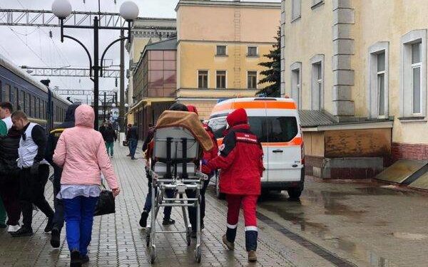 До Тернополя прибув потяг з евакуйованими людьми із Покровська