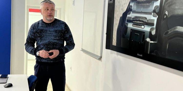 У військовому коледжі на Тернопільщині вчитимуть керувати безпілотниками