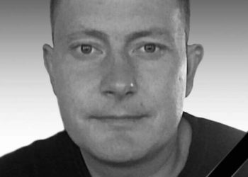 Назавжди спочине у рідній землі: на Тернопільщині прощаються з Героєм Андрієм Скобліним