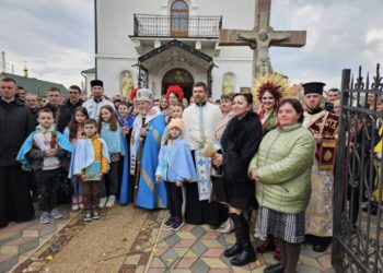 Митрополит УГКЦ відзначив двох священників церковними нагородами