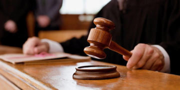 «Я тебе зapaз зaкопaю», – на Тернопільщині чоловік жорстоко побив односельця