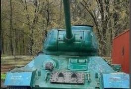 Міська рада на Тернопільщині продає танк, отримані кошти підуть на ЗСУ