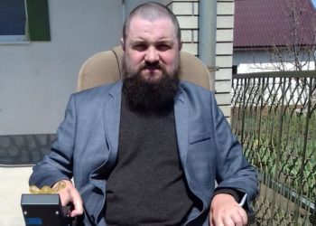 Іван Космина звернувся до уповноваженого Верховної Ради з прав людини щодо доступності тротуару у Гусятині