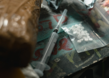 За минулу добу правоохоронці Тернопільщини впіймали відразу двох любителів заборонених речовин