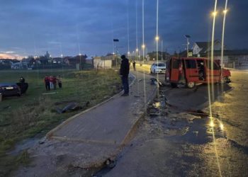 На Тернопільщині водій “Мазди” виїхав на зустрічну смугу та протаранив автівку