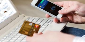 Житель Тернополя потрапив у пастку шахраїв, шукаючи правову допомогу