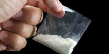 Поліція Тернопільщини затримала наркоторговця та його 17-річну “помічницю”