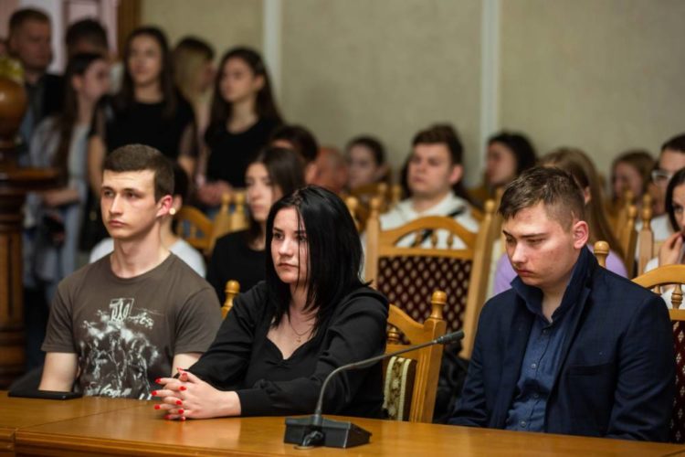 У ЗУНУ вшанували пам’ять випускника, захисника України, Сергія Яцуха