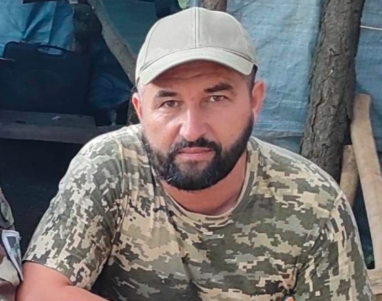 “Сумлiнний пpaцiвник тa cпpaвжній Пaтpioтa”, – у Тернополі попрощалися з Героєм Валентином Круглевським