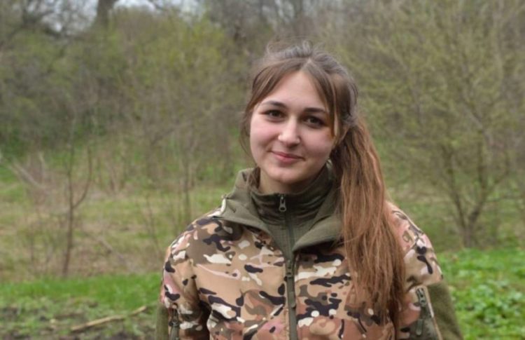 Історія радіотелефоністки з Тернопільщини, яка служить заради миру та майбутнього дитини, пішла на фронт