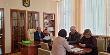 В міській раді на Тернопільщині додали майже пів мільйона гривень на зарплати працівникам