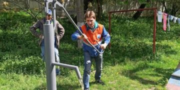 Комунальники Тернополя почали перевіряти трубчасті колодязі міста