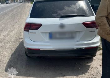 Тернопільські патрульні зупинили за один день чотири автівки, які перебували у розшуку